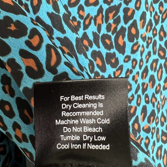 J Peterman shirt Blue Brown Leopard Animal Print Top Size 14 Career Office Ad2 - Picture 5 of 7
